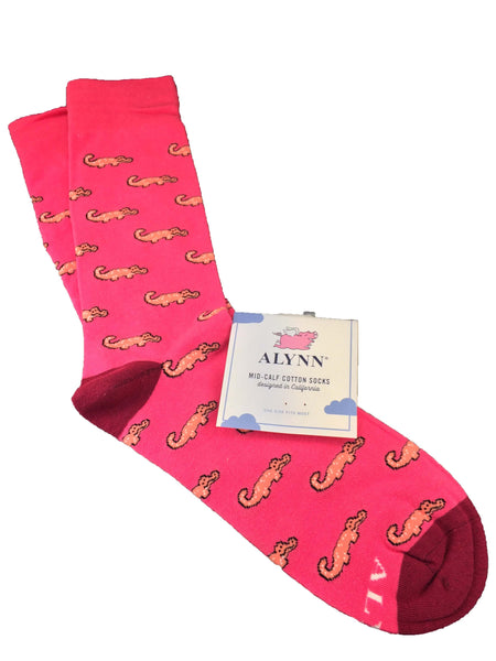 pink alligator pattern socks